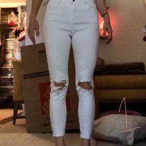 TOPSHOP White Stretch Ripped Jeans